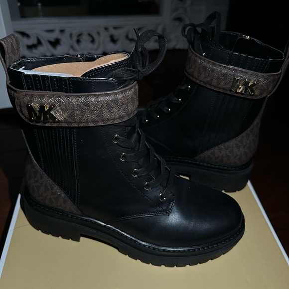 Michael Kors Stark Bootie - Picture 2 of 3